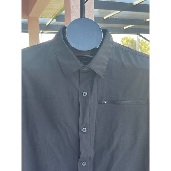 Gerry Black Relaxed Woven Wicking No Tuck Button Down Collard Shirt Size XL - Picture 3 of 9